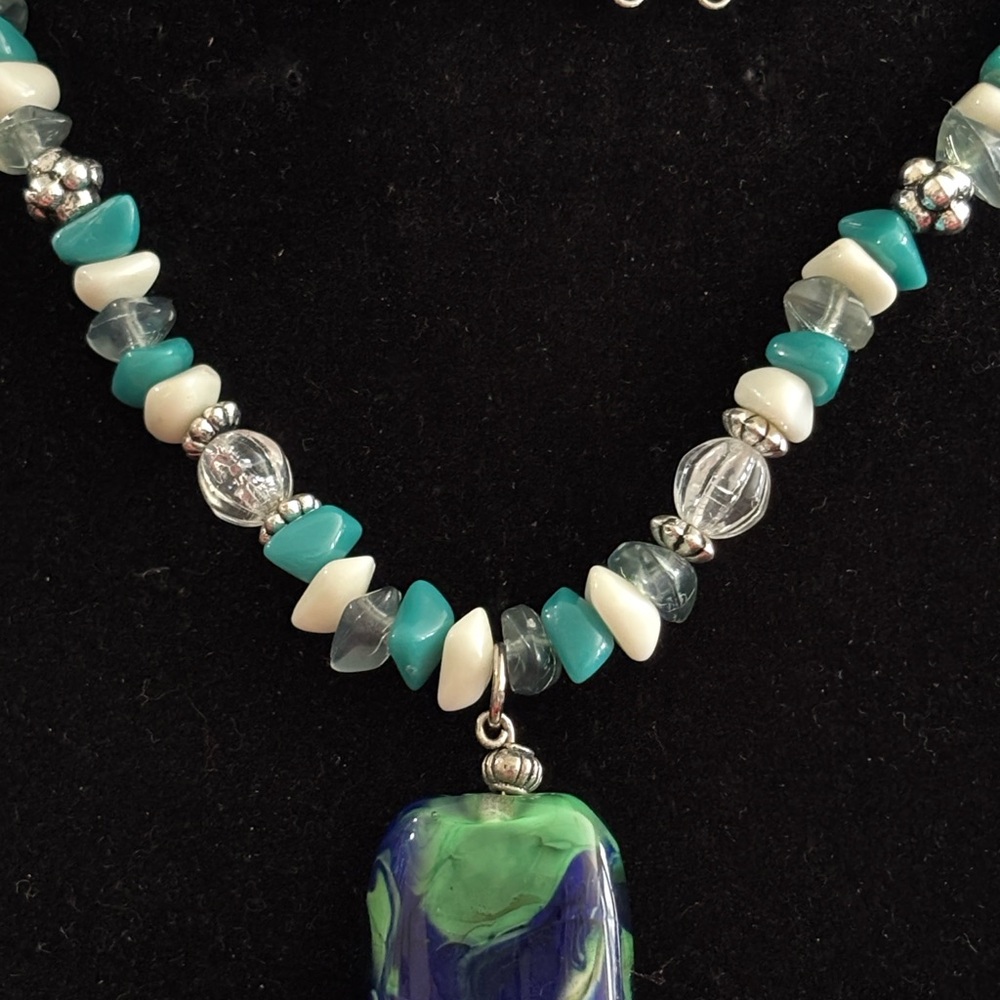 Green and Blue Glass Pendant and Beaded Necklace - Picture 3 of 4